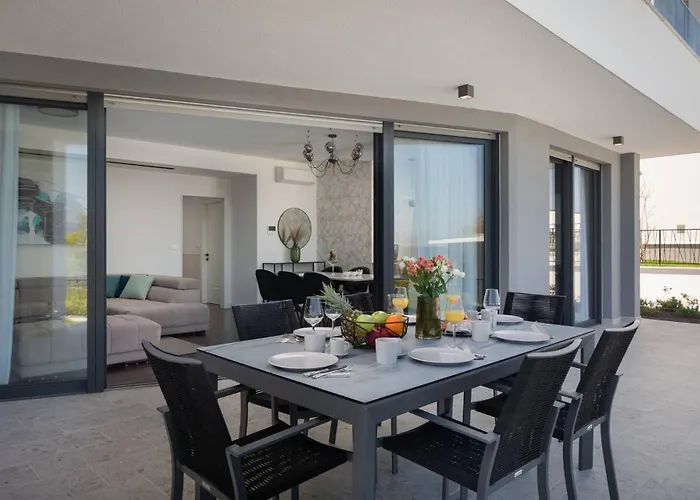 빌라 Hadrie Luxury And Rova C *