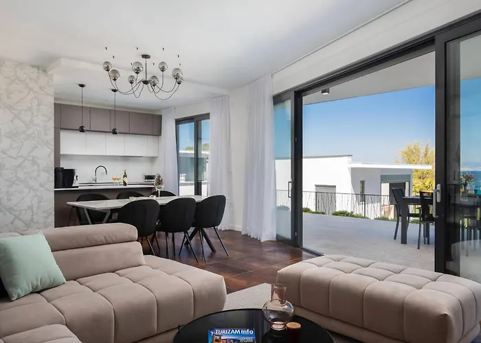 Hadrie Luxury And Rova C Villa